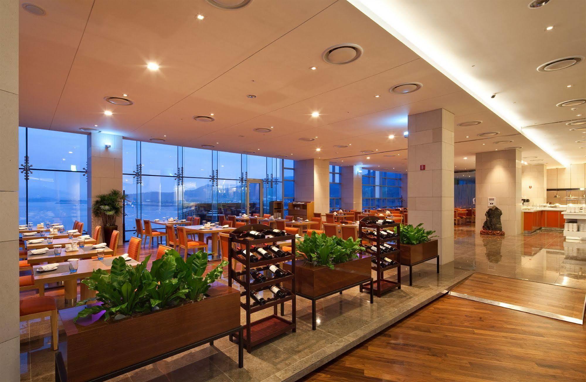 Hidden Bay Hotel Yeosu Exterior foto